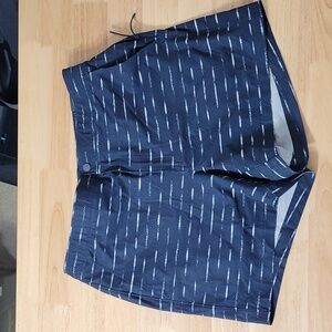 VRST Men’s 5” Resort Short Navy/Sand Washed Stripe Slim Fit Quick Dry UV 50+ NWT
